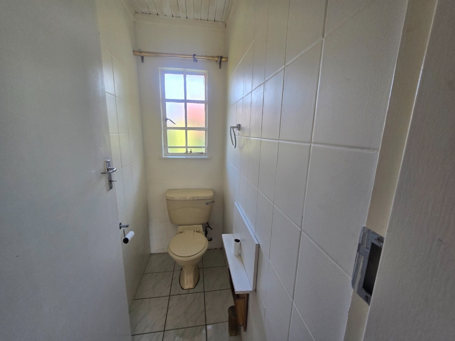 4 Bedroom Property for Sale in Heuwelsig Free State